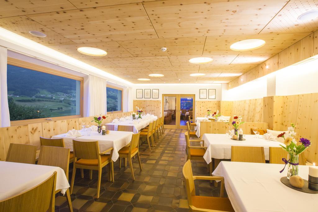 Hotel Gasthof Handl Schonberg im Stubaital Exterior photo